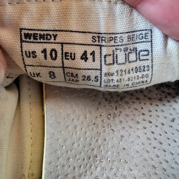 Hey Dude Wendy Slip-On Loafers Beige Stripes Size 10 Lightweight Cozy Moccasins - Picture 8 of 8